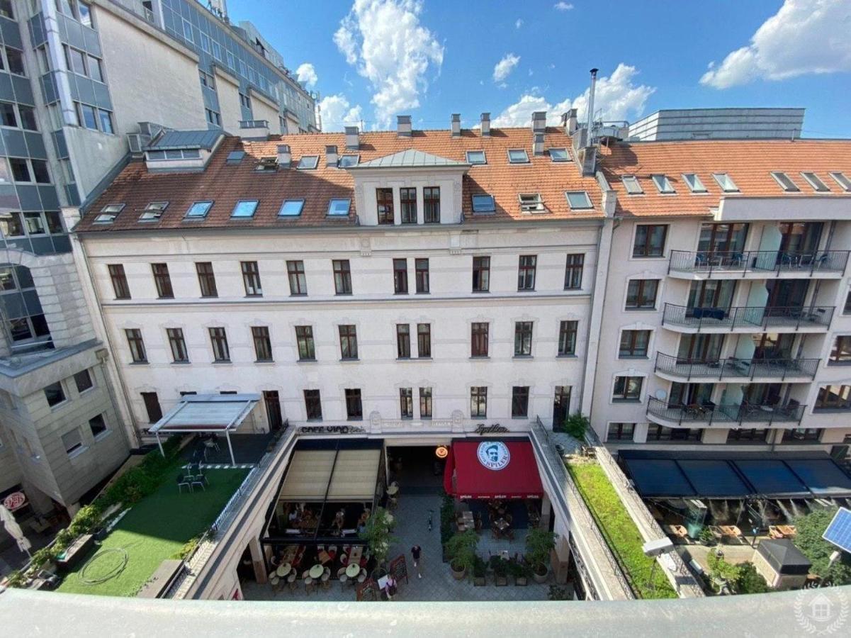 Downtown Gozsdu Vibe Apartments Budapest Bagian luar foto